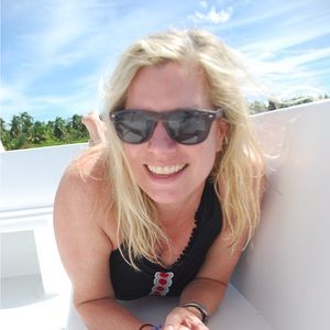 Meet your Posher, April